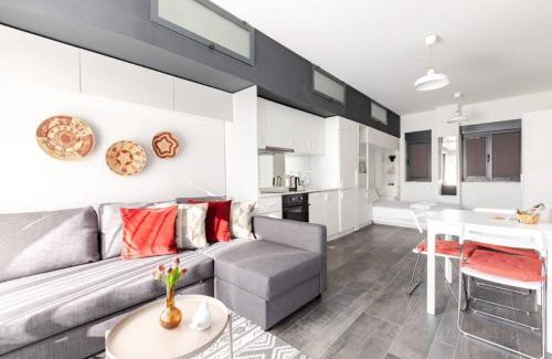 Ortakoy Apartment | Beautiful Studio W Stunning Views Patio! #371