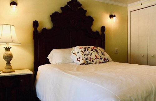 Liberty Apartment | Beautiful Suite detached from local Bed & Breakfast-close to SWU and Clemson, SC