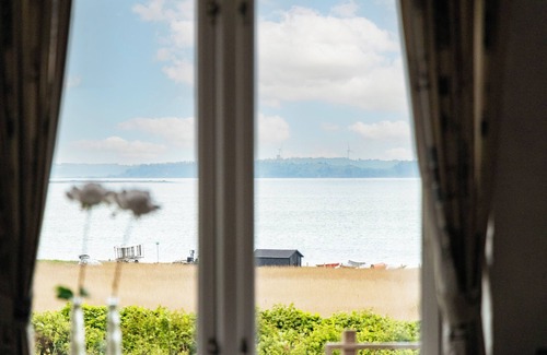 Ronbjerg Cottage | Beautiful summer house for 6 people with a view of the Limfjord