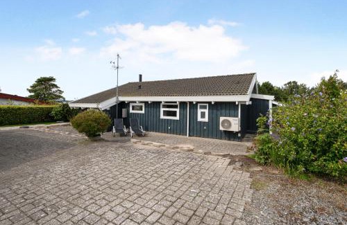 Egsmark Strand House | Beautiful Summer House With Sea View Near Ebeltoft