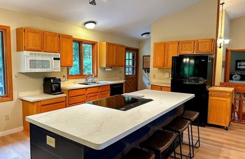 Woodruff House | Beautiful Summer Lake Home - Minutes away from Minocqua!