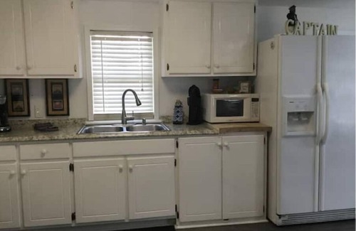 Panama City House | Beautiful Summer Near the Gulf & Bay! Pets OK! Great Mid Term Stay