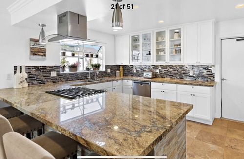 Rural Estates House | Beautiful Sunset home, 5 minutes from the beach, and hiking routes