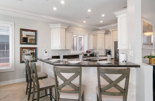 Bonita Springs House | Beautiful Sunset | Perfect Beachfront Pool Home | Sleeps 13