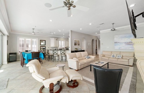 Bonita Springs House | Beautiful Sunset | Perfect Beachfront Pool Home | Sleeps 13