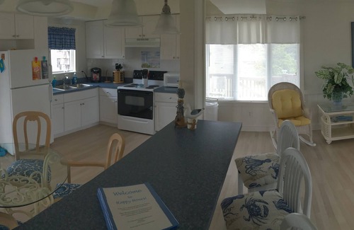 Rodanthe House | Beautiful Sunsets, Short walk to the Beach, Pet Friendly!