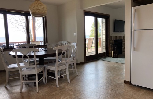 Sturgeon Bay House | Beautiful Sunsets on the Bay! Waterfront, large yard, updated home.