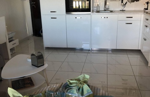 Sausset-les-Pins Apartment | Beautiful T2 facing beaches with sea view terrace