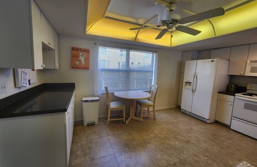Tierra Verde House | Beautiful, town-home in the heart of Tierra Verde Island! Available yearly!