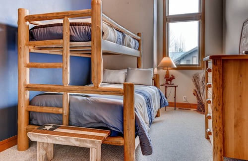 Park Meadows House | Beautiful townhome w/ private hot tub, shared pool & mountain views!