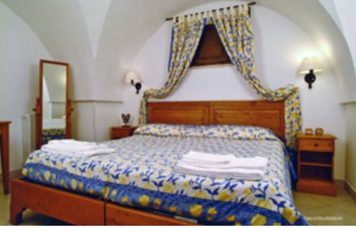 Rosa Marina Bed & Breakfast | Beautiful Triple Room in Ancient Masseria Near the sea in a Quiet Olive Trees