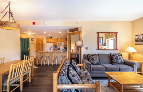 Copper Mountain Village Condo | Beautiful Tucker Mountain Lodge 2 bedroom Corner Unit