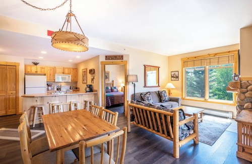 Copper Mountain Village Condo | Beautiful Tucker Mountain Lodge 2 bedroom Corner Unit