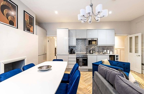 Lancaster Gate Apartment | Beautiful Two Bedroom Abode in Notting Hill