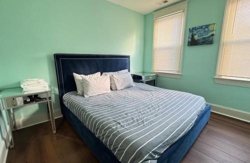 Anacostia Apartment | Beautiful Updated 4BR Apartment in DC with Easy Parking
