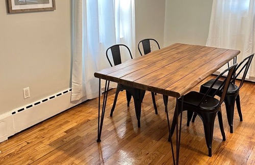 Baychester House | Beautiful updated Duplex