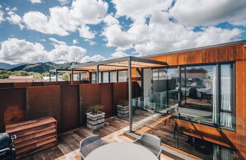 Nelson Apartment | Beautiful Urban Apartment 1