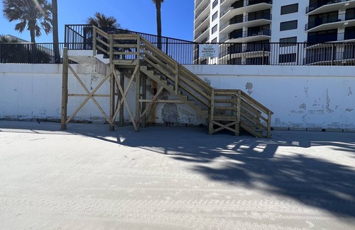 Daytona Beach Shores Condo | Beautiful Oceanfront Direct Views