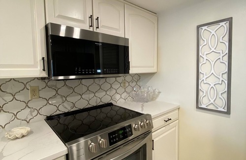 Daytona Beach Shores Condo | Beautiful Ocean front Daytona Beach Condo with amazing view of sun rise and set.