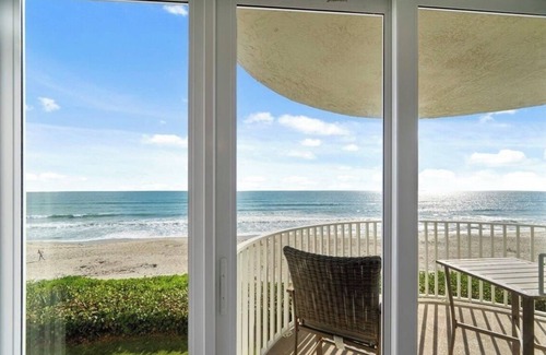 Indian Harbour Beach Condo | Beautiful Oceanfront Condo