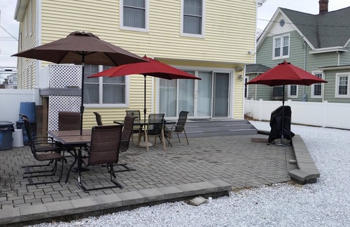 Point Pleasant Beach House | Beautiful large home close to Beach