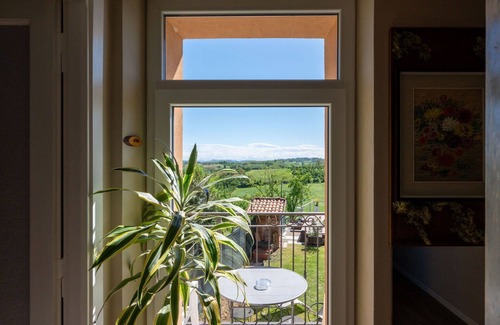San Damiano dʼAsti House | Beautiful villa for 10 people with private pool, WIFI, A/C, patio and parking