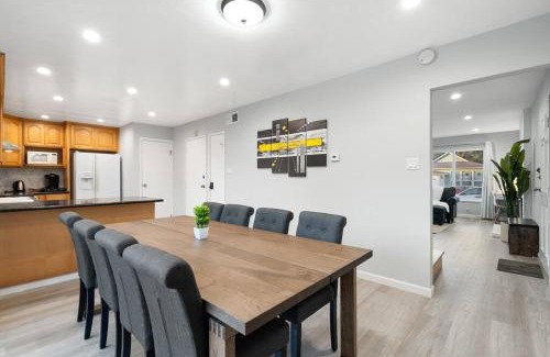 Pacifica House | Beautiful Vacation Home in Pacifica near popular beaches