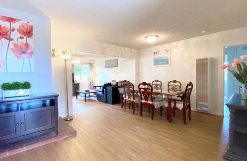 Southwest Anaheim House | ☀️🎈Beautiful vacation home near Disneyland & Knotts