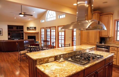 Pinetop House | Beautiful Vacation rental on Golf course!