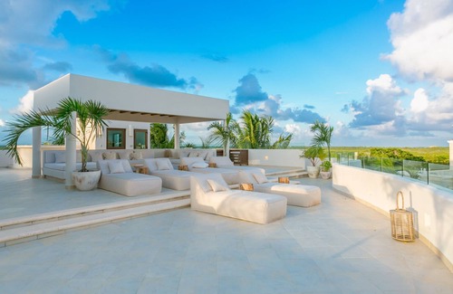 Playacar Fase I Villa | Beautiful vacation rental for 16 people near Tulum