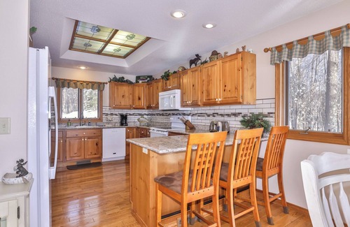 Woodruff House | Beautiful Verna Lake