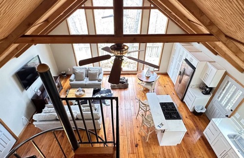 Mentone Cabin | Beautiful Views from the Brow of the Mountain ~ Just Minutes from Historic Mentone