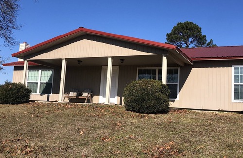 Glenwood House | Beautiful views of the Caddo River from this Glenwood river home!