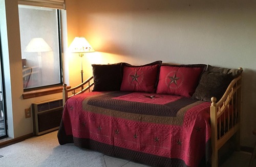 Pagosa Springs Condo | Beautiful views, close to everything Pagosa has to offer