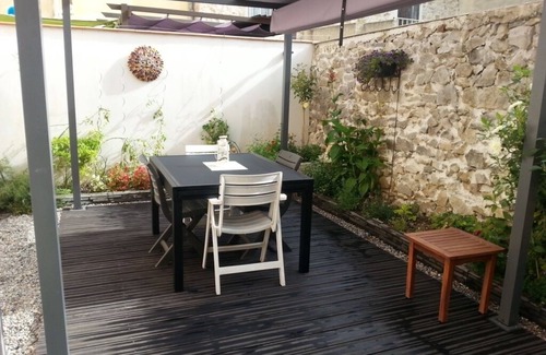 Greoux-les-Bains House | Beautiful village house with stone walls, air conditioning in bedrooms