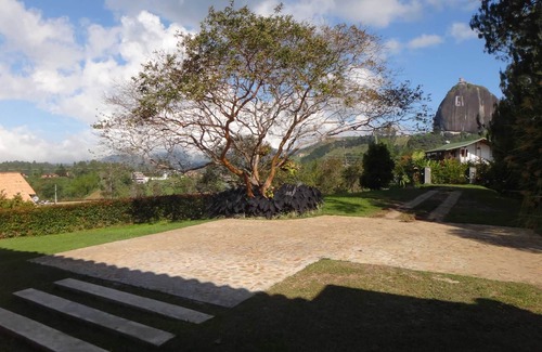 Guatape Villa | Beautiful Villa El Oasis, incredible views, comfortable and spacious, excellent location