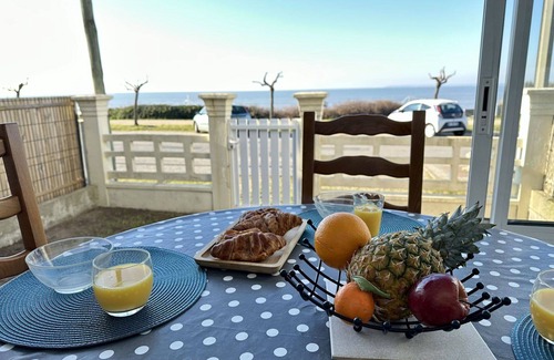 Tharon-Plage House | Beautiful villa for 6 people with WIFI, TV, pets allowed and parking