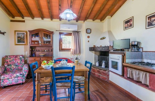 San Miniato Villa | Beautiful villa for 12 people with private pool, TV, patio, pets allowed and parking