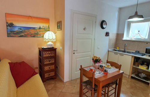 Capannori House | Beautiful villa for 2 guests with WIFI, private pool, TV, pets allowed and parking, close to Lu.