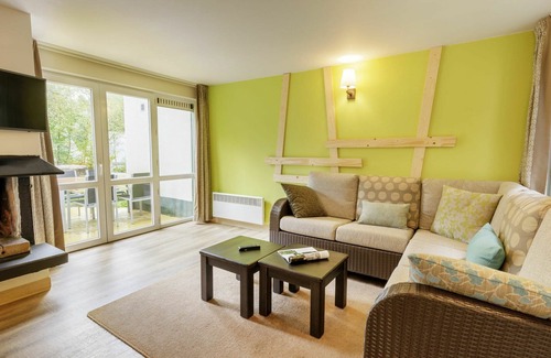 Vielsalm House | Beautiful villa for 4 guests with pool, WIFI, TV, terrace and parking