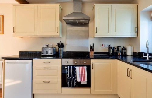 Freefolk House | Beautiful villa for 4 people with WIFI, TV, terrace and pets allowed