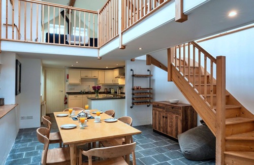 Portloe House | Beautiful villa for 6 guests with WIFI, terrace and pets allowed