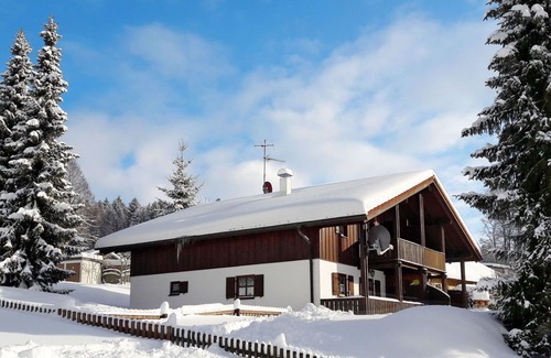 Oberkreuzberg House | Beautiful villa for 6 people with pool, WIFI, TV, terrace and parking