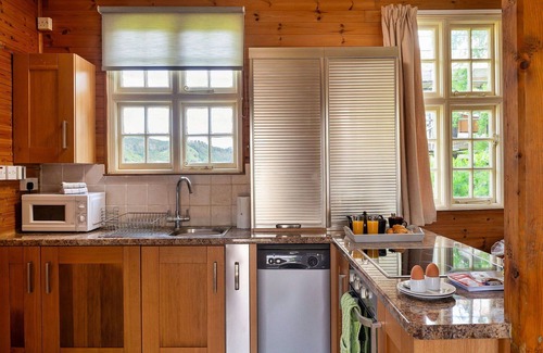 Penmaenpool House | Beautiful villa for 2 guests with WIFI, terrace and pets allowed