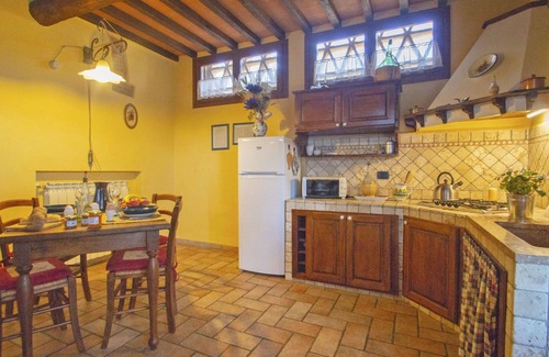 Poggiarello Villa | Beautiful villa for 12 guests with WIFI, private pool, TV, terrace, pets allowed and parking