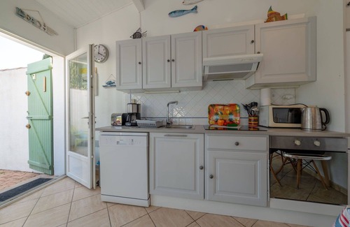 Le Grau-Du-Roi House | Beautiful villa for 4 people with A/C, WIFI, TV and terrace