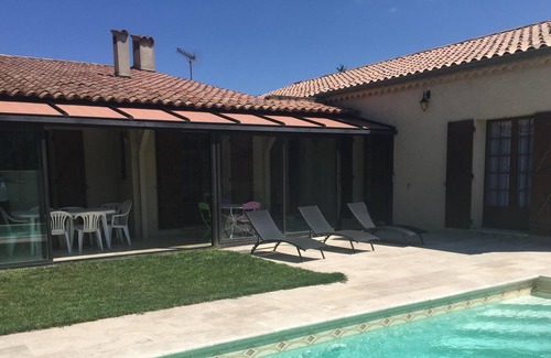 Pierrevert House | Beautiful villa in Provence (Le Luberon) with private pool