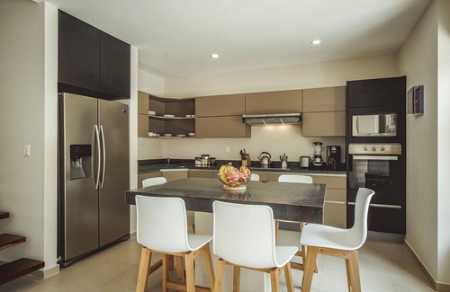 Tulum House | Beautiful villa in trendy Aldea Zama, Tulum.