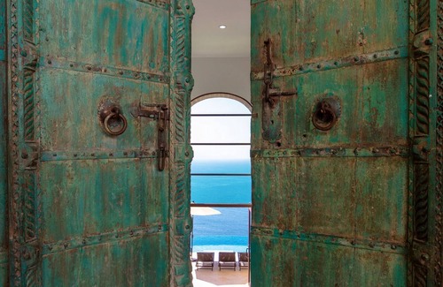 Conchas Chinas House | Beautiful Villa with panoramic views, full staff , private pool , come and enjoy