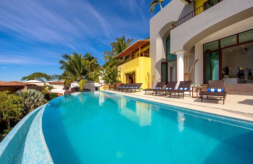 Conchas Chinas House | Beautiful Villa with panoramic views, full staff , private pool , come and enjoy